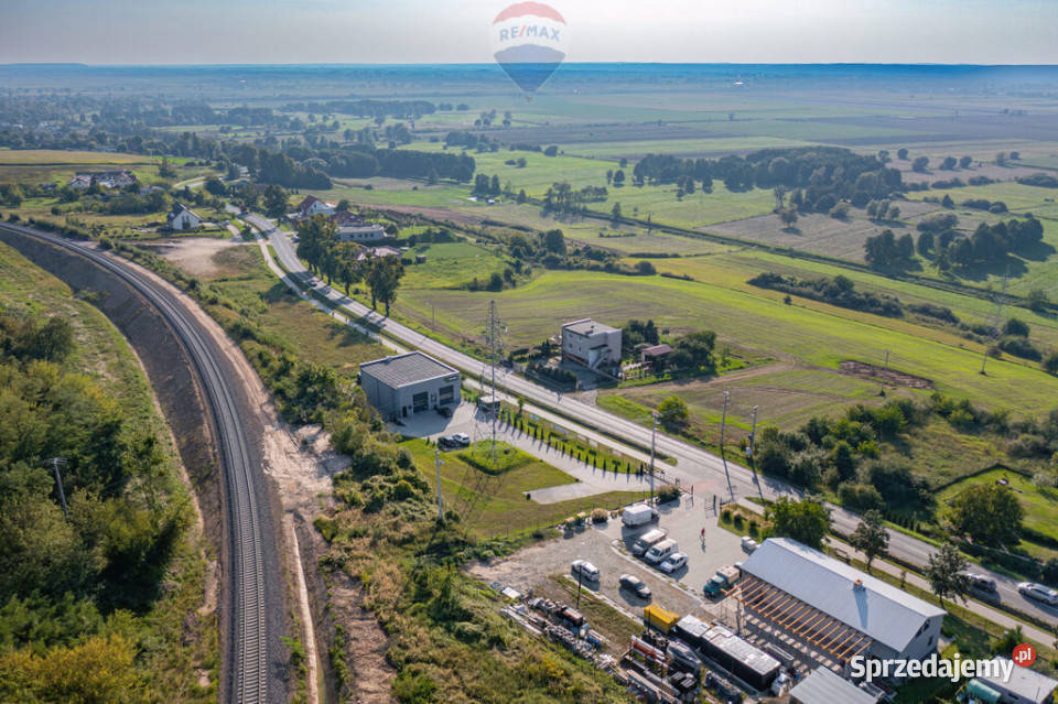 Działka z biznesem z potencjałem rozbudowy Rozpędziny