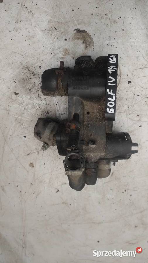 VW SEAT SKODA AUDI 14 16V obudowa termostatu osobowe Kielce sprzedam