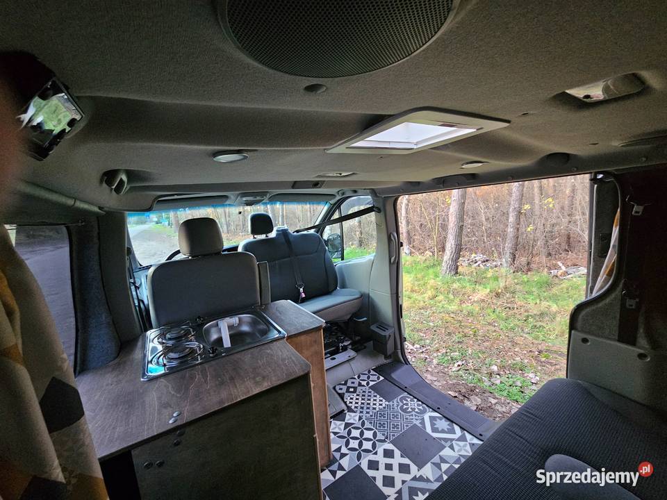 Opel Vivaro 20 2012 Kampervan Poznań