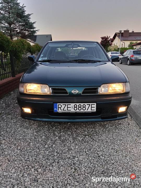 Nissan Primera 20 LX Automat 1995 Hatchback Samochody osobowe podkarpackie