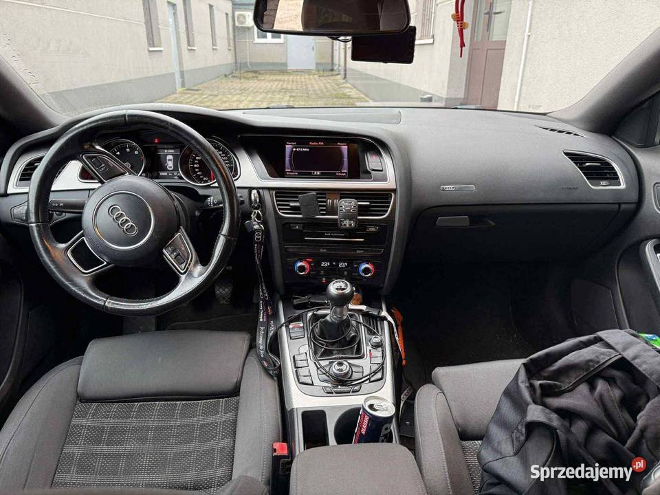 Audi A5 18 222 Sportback 2012r Czarna gniazdo AUX Łódź
