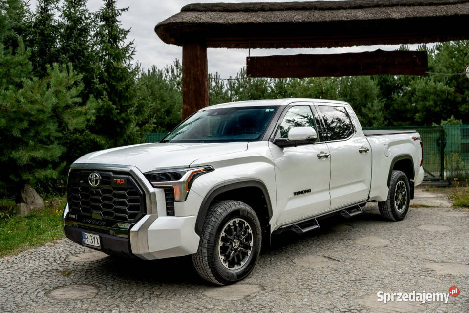 Toyota Tundra II Crewmax Platinum TRD 35 V6 389 napęd 4x4 Ropczyce