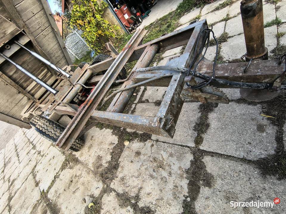 Przyczepa wywrotka 3 strona że Szwecji tandem nieuszkodzony