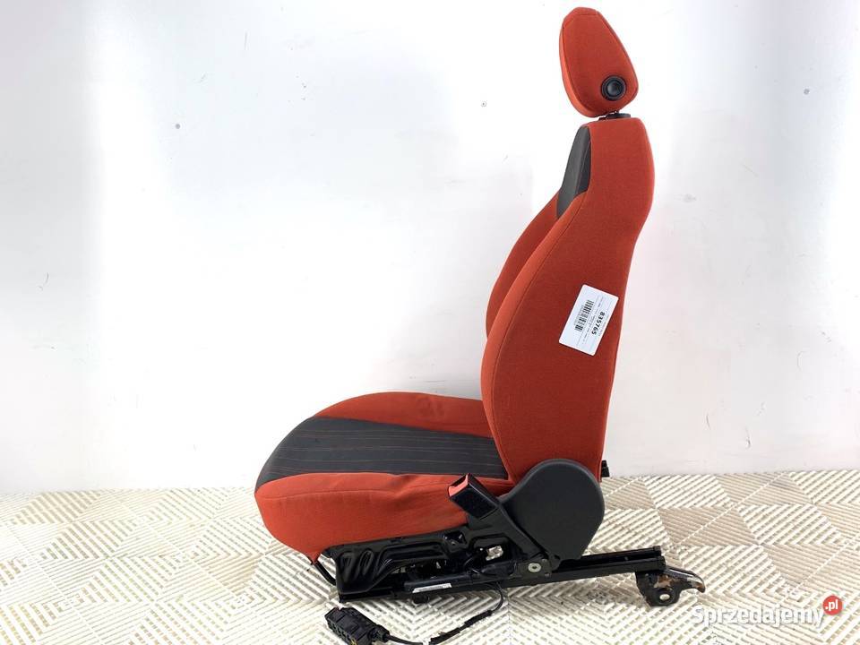 FOTEL PRAWY PRZÓD OPEL CORSA D Hatchback 0614