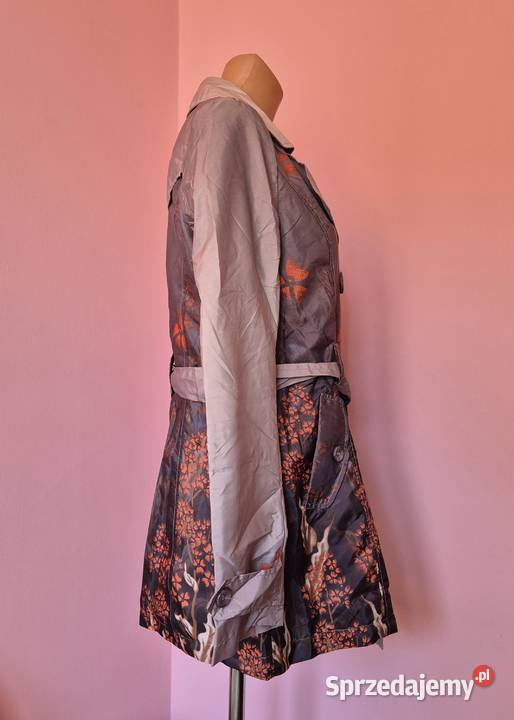 Cienki płaszcz damski rozmiar L kolorowy Kurtki i płaszcze małopolskie Brzesko