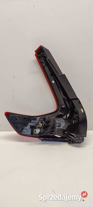 VOLVO XC40 LAMPA PRAWY TYŁ 31446791