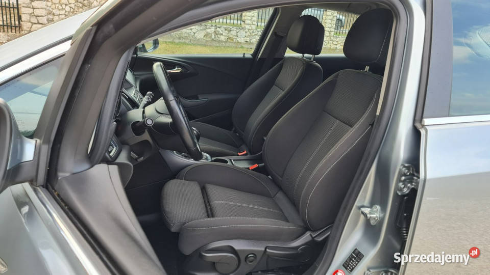 Opel Astra 14T 120 LIFT Edition Mega Stan Niski Chmielnik