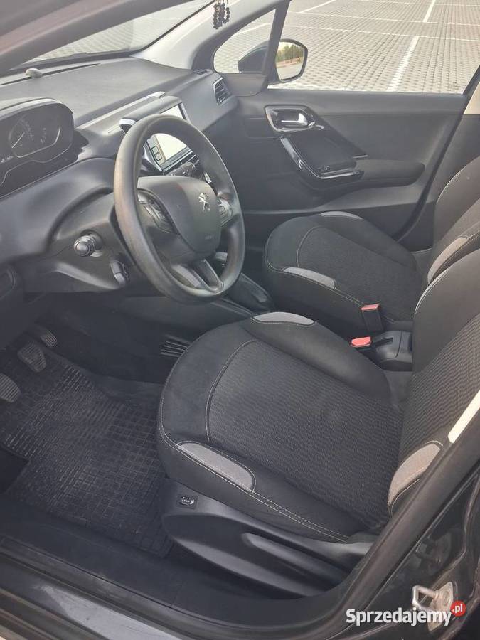 PEUGEOT 208 2015r 12 benzyna