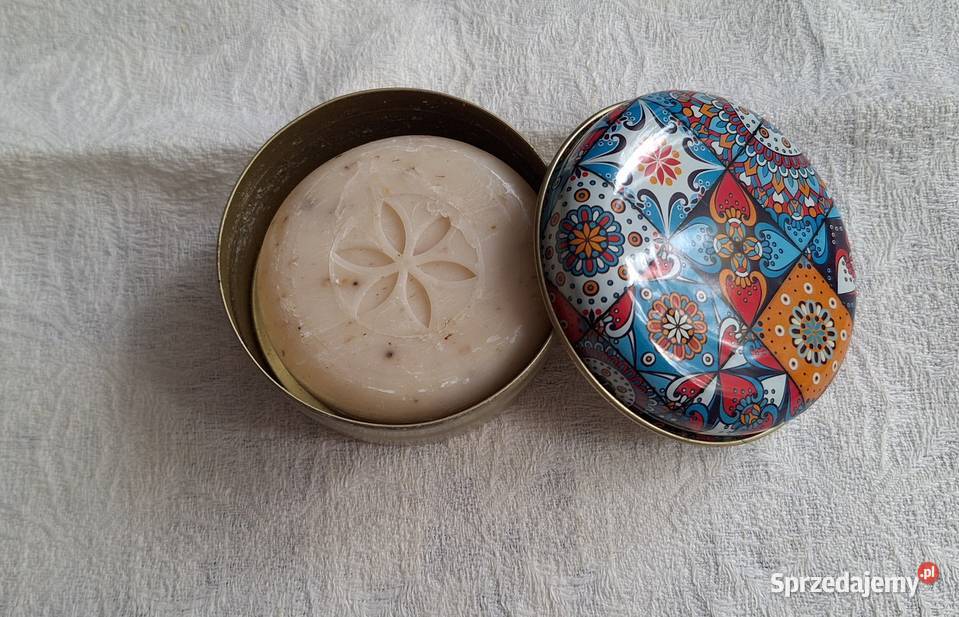 mydło mydełko z Albanii w pudełeczku blaszanym Wrocław