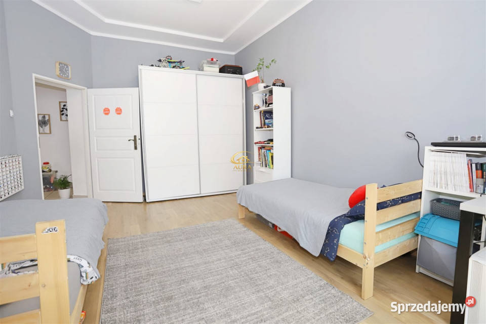 sprzedaży mieszkania Wałbrzych 868m2 3 pokoje cegła