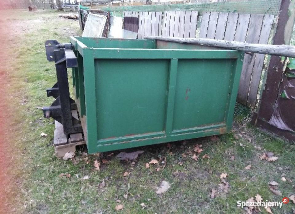 Sprzedam skrzynkę transportowa do ciagnika Koziegłowy