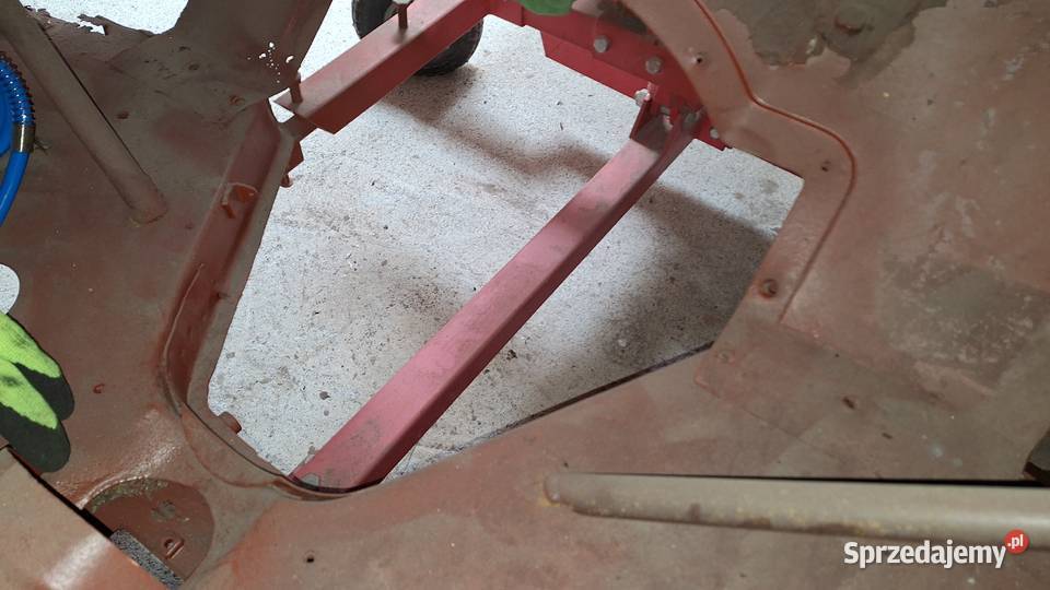 Karoseria Gaz M20 Pobieda podłoga projekt białe Rudnik nad Sanem