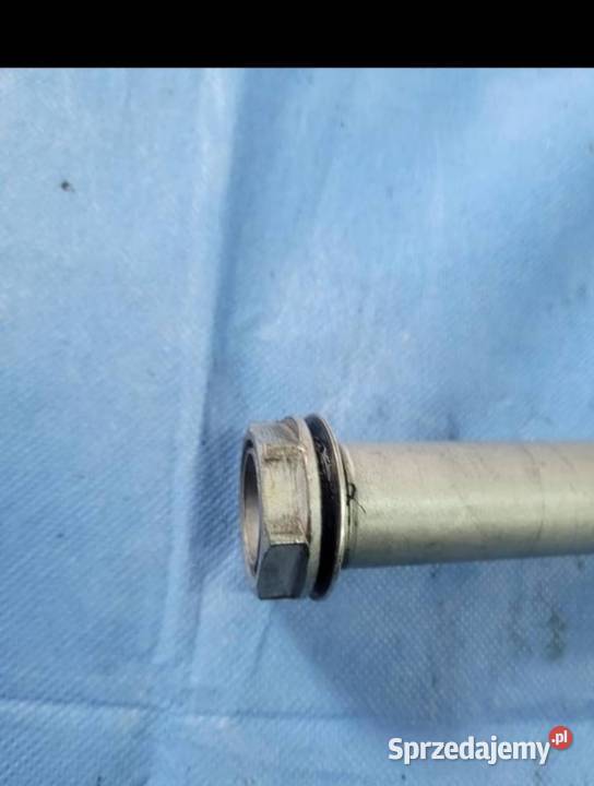 Aprilia TUONO V4 1100 16 OEM ośka przód oś koła Nowy Tomyśl