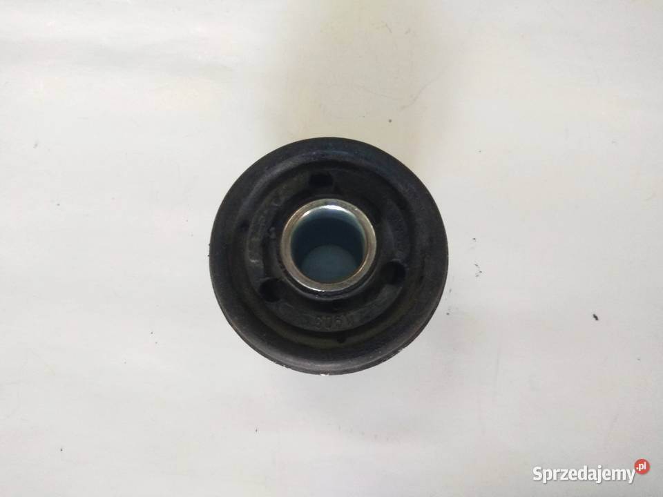 Tuleja przednia przedniego wahacza Renault R25