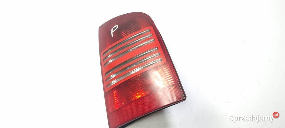 LAMPA PRAWA TYŁ SKODA OCTAVIA I osobowe Lipno