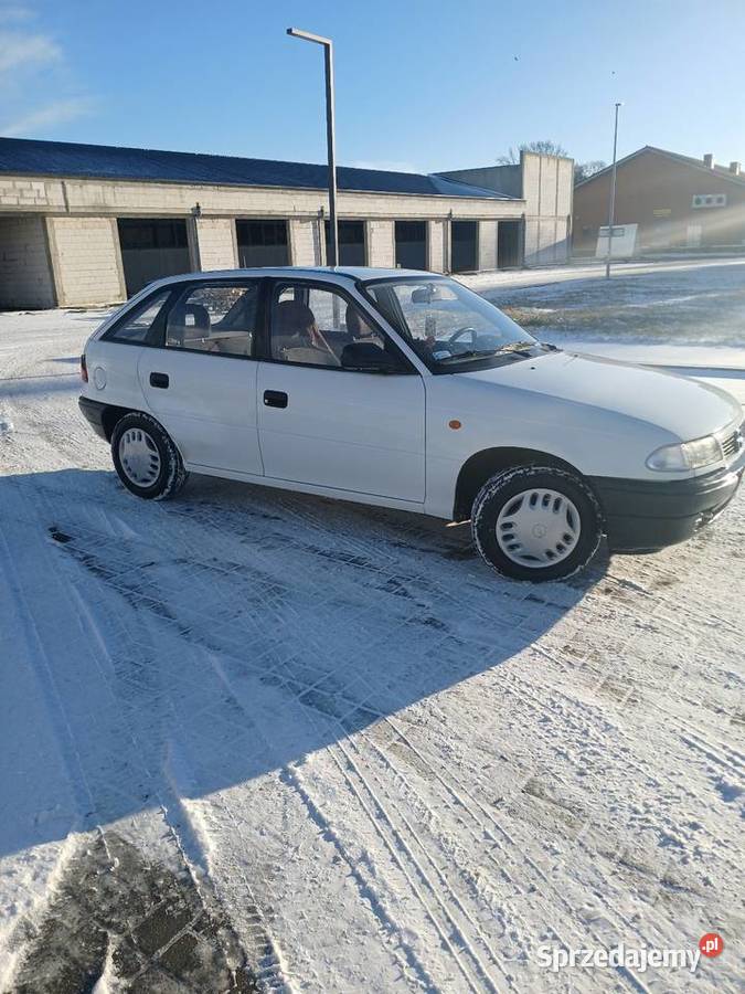 Opel Astra f benzyna