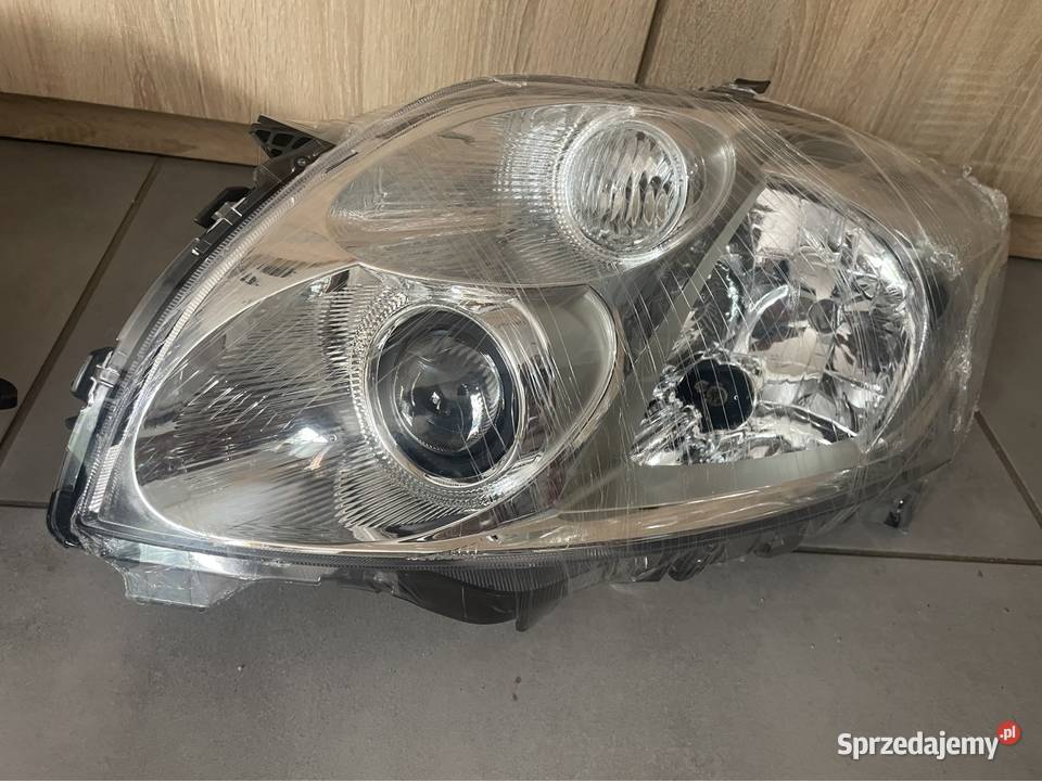 Toyota Auris I Lift reflektor przód Nowy lubelskie Kozubszczyzna sprzedam