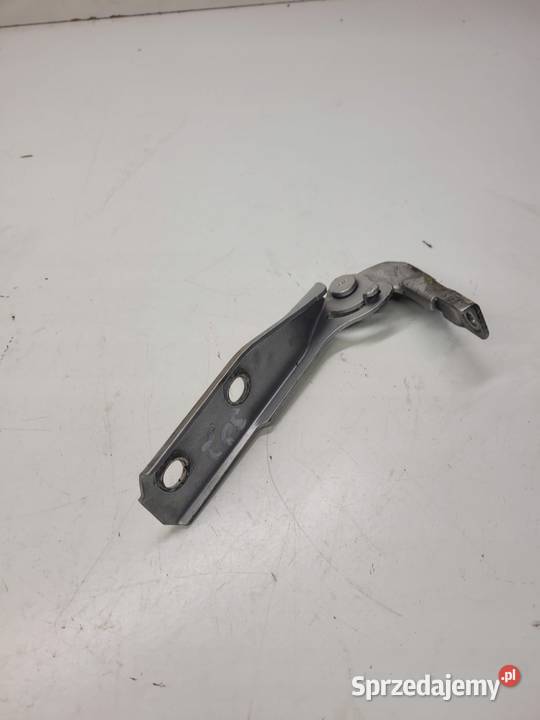 ZAWIAS MASKI PRAWY AUDI A3 8P LIFT 8P0823302