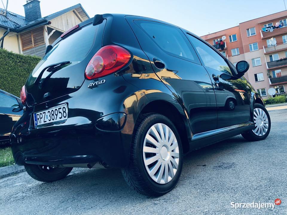Toyota Aygo 10 VVTi KLIMATYZACJA 5drzwi BLACK nieuszkodzony Przeworsk