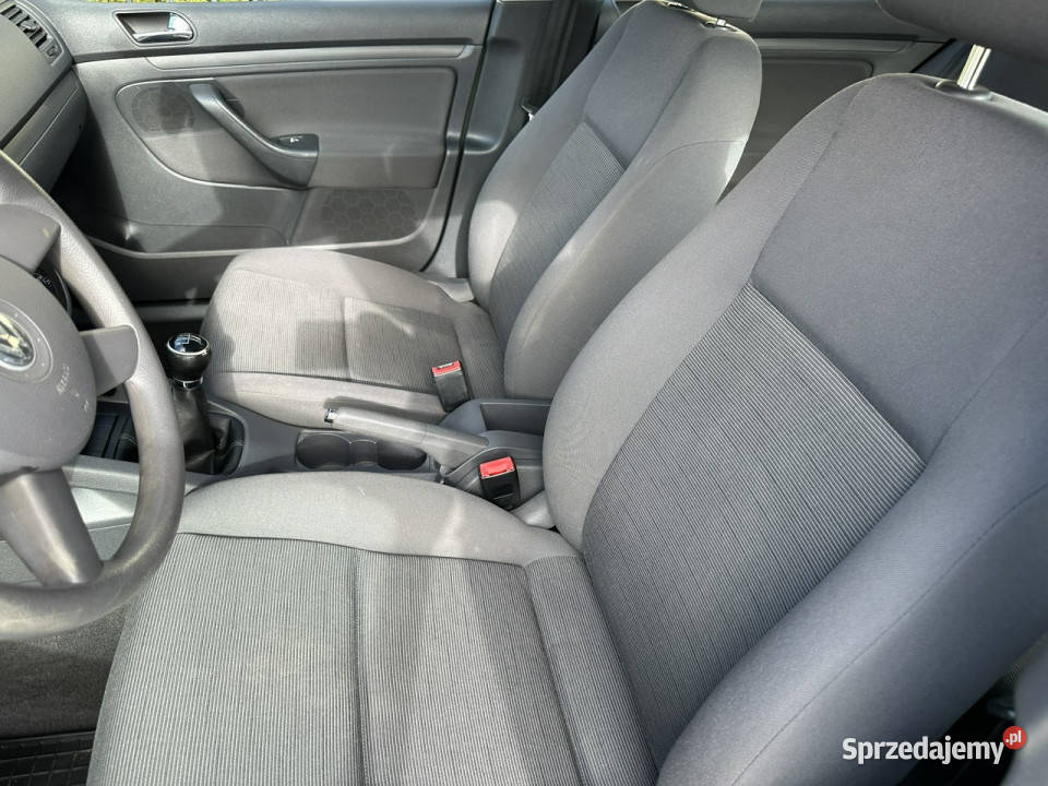 Volkswagen Golf 16 MPI 5 drzwiCLIMAtic isofix nieuszkodzony pomorskie