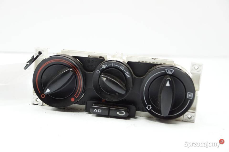 PANEL KLIMATYZACJI SEAT LEON 1M0820045A