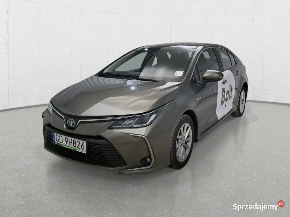 Toyota Corolla Seria E16 2012 nieuszkodzony Komorniki