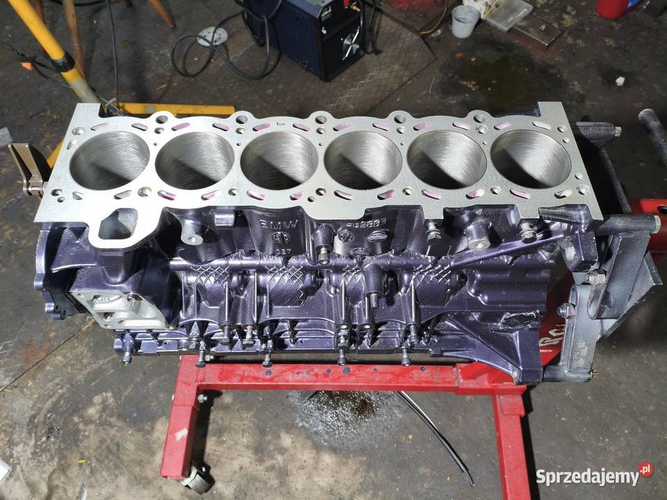 Słupek silnika BMW M54B2530 M50 turbo Rzeszów