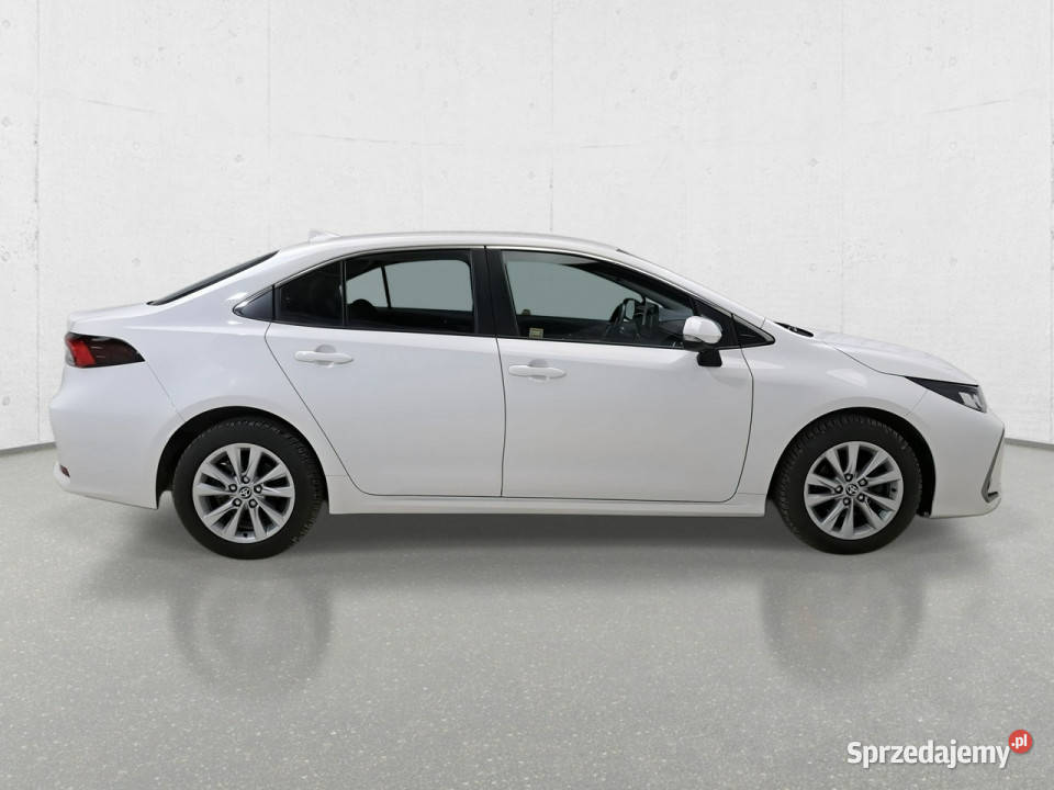 Toyota Corolla Seria E16 2012 1798cm3 Komorniki sprzedam