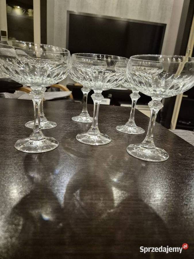 Kryształowe kieliszki do szampana wina 6 Jugów sprzedam