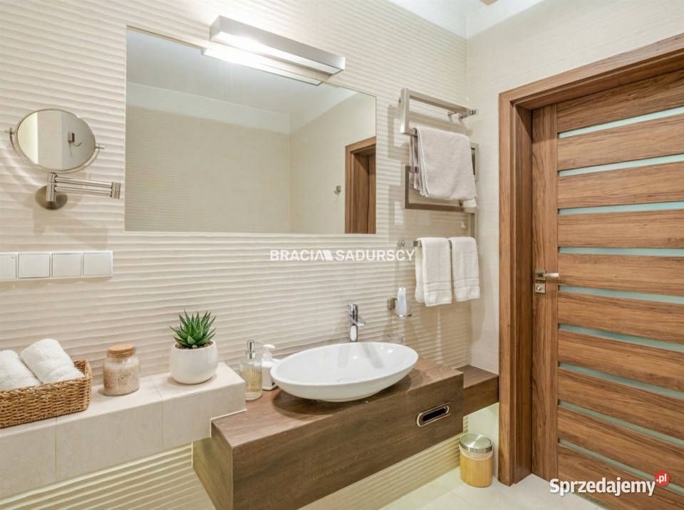 sprzedaży mieszkania Bochnia 68m2 3pok parter