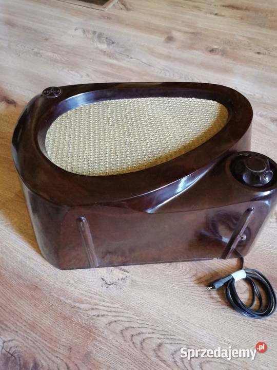 Stary głośnik radiowy firmy Tesla ART Deco