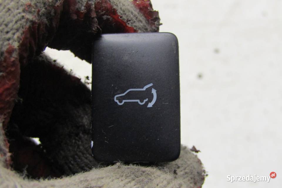 PRZYCISK PRZEŁĄCZNIK KLAPY BAGAŻNIKA MITSUBISHI