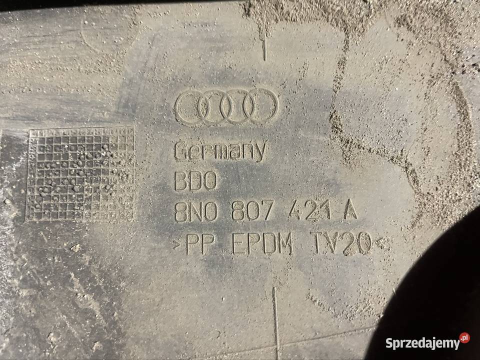 8N0807421 zderzak tył tylny Audi tt 8N Rok produkcji 2008 sprzedam