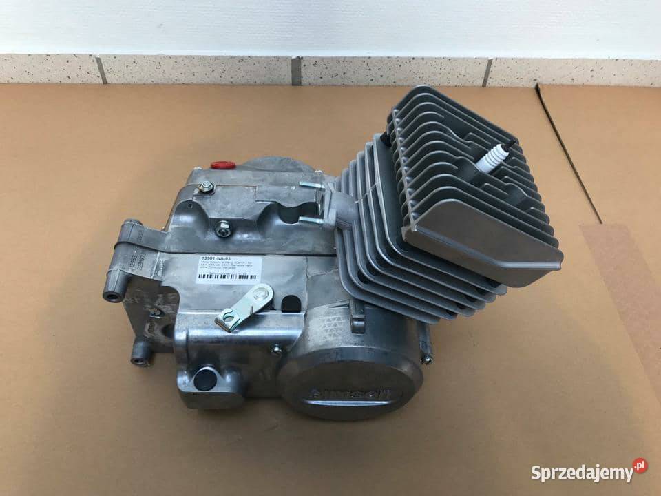 Sprzedam silnik w stanie Zainteresowanych proszę Części i akcesoria motocyklowe Gubin
