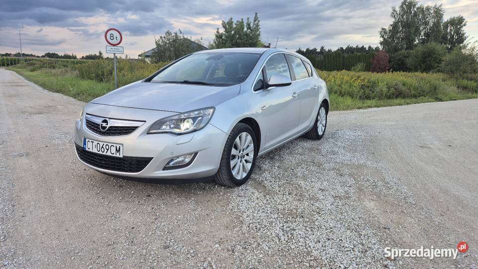 Opel Astra J 17 CDTi wersja Cosmo Bi xsenon Toruń sprzedam