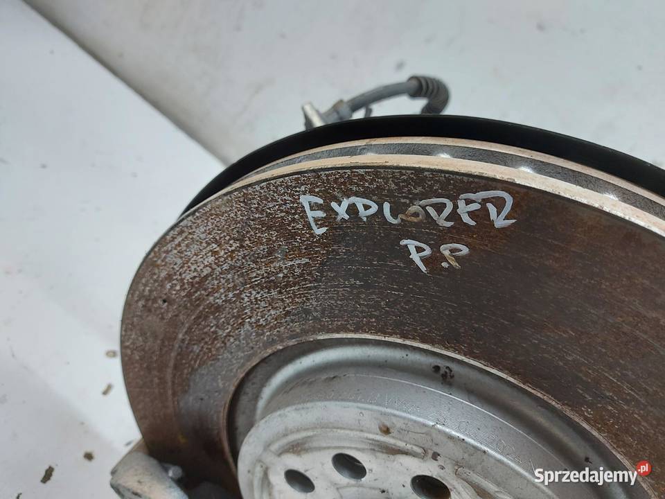 Ford Explorer VII R2KB ZWROTNICA PIASTA PRAWY