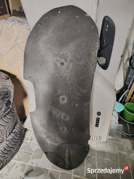 Wygłuszenie maski Chrysler Pacifica 2017 Książenice