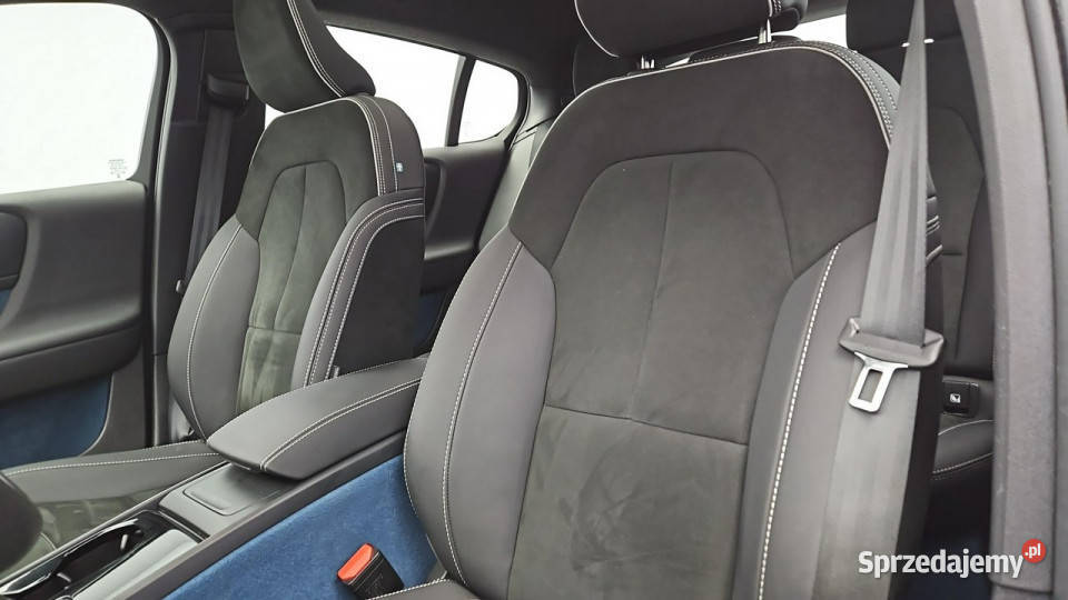 Volvo C40 P6 Recharge Plus Z Polskiego Salonu isofix Warszawa