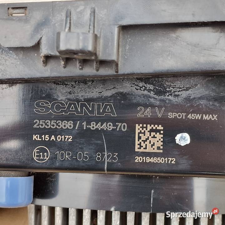 SCANIA R S NGS HALOGEN LEWY GÓRNY W DACH Lampy przeciwmgielne Bieleń