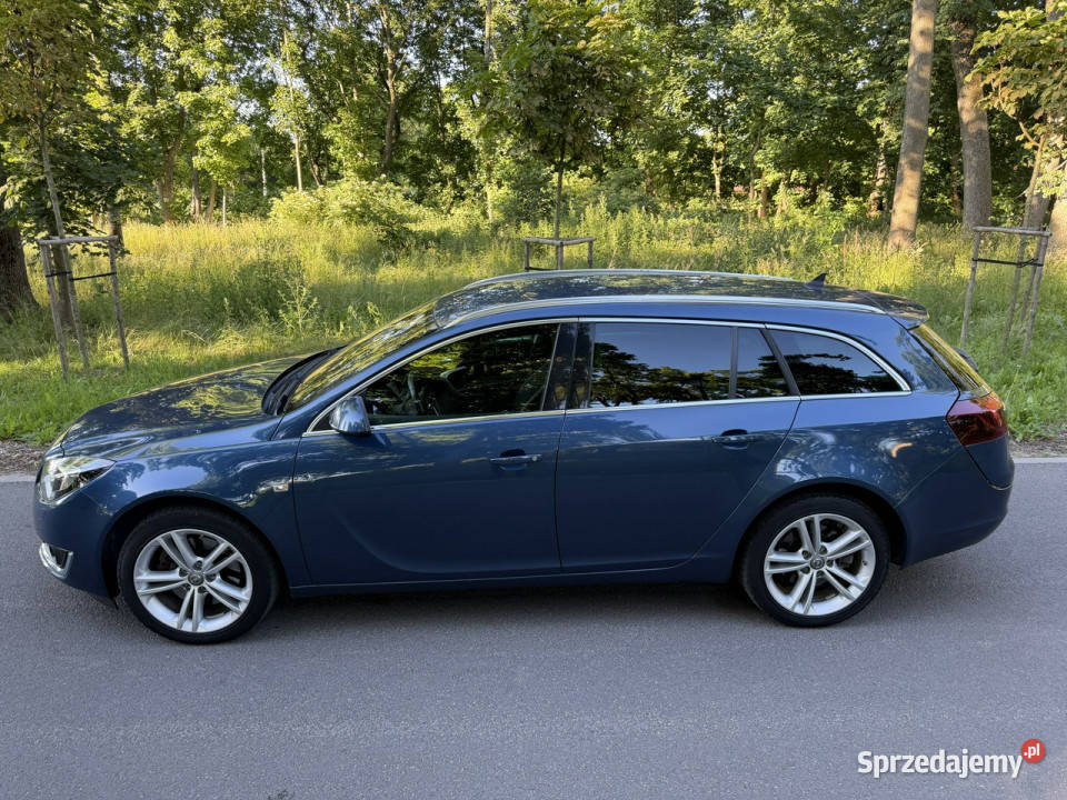 Opel Insignia COSMO 20 TURBO 250 4x4 Navi Alu18 światła LED Józefkowo