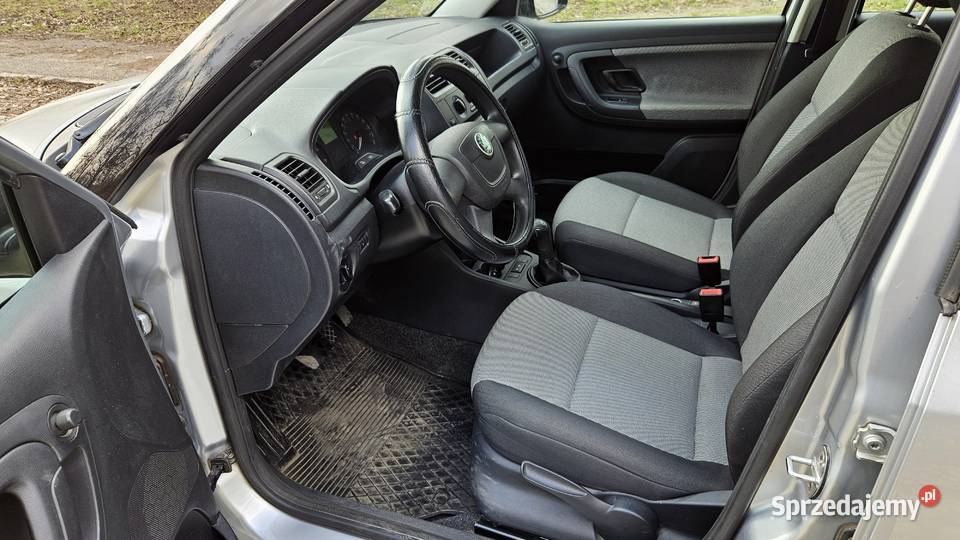 Skoda Fabia 2012 r 14 benzyna salonowy zadbany