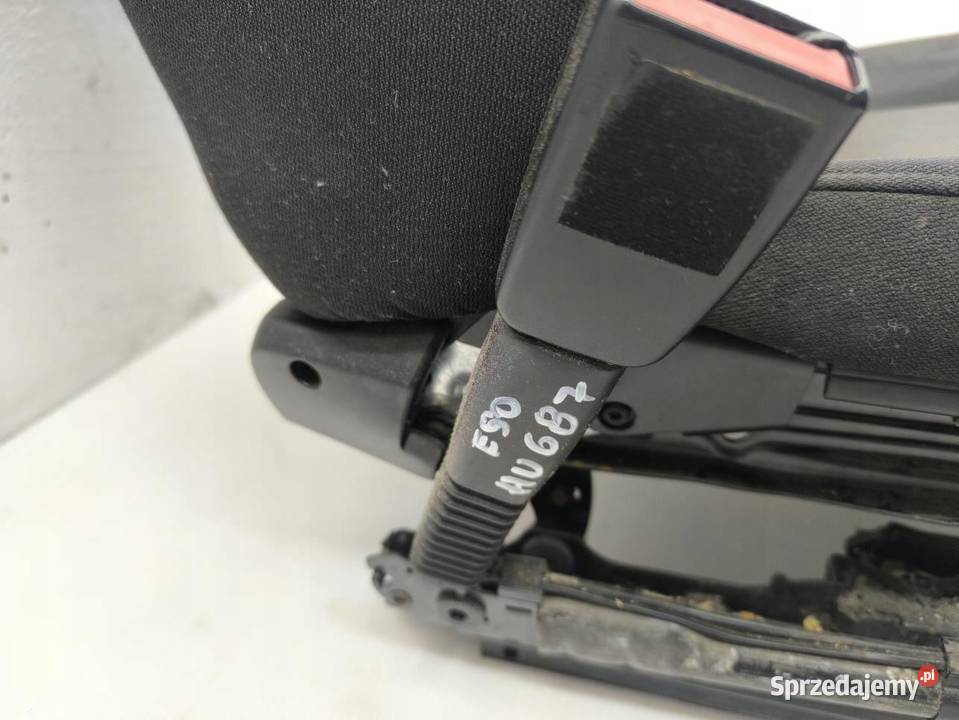 FOTEL KIEROWCY LEWY PRZÓD BMW E90 20B osobowe