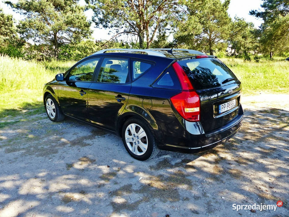 Kia Ceed 14 16V czarny