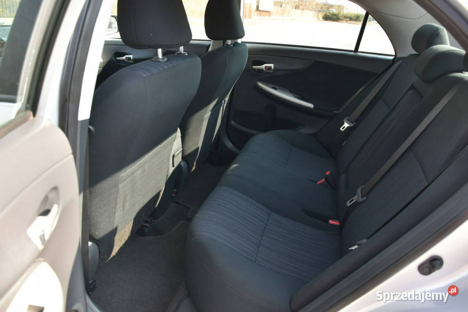 Toyota Corolla 16Benzyna VVTi 132 2009r SALON Kampinos