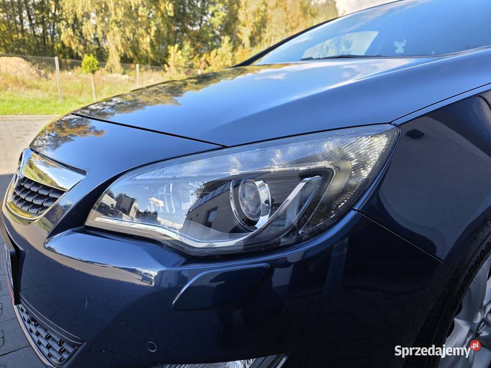 Opel astra J 14 turbo 2010r igła benzyna Ładna