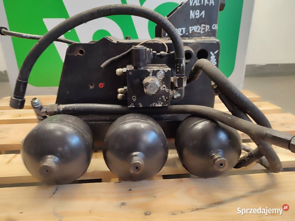 Amortyzacja przedniej osi V34938800 Valtra N91 Pozostałe Wilkowo sprzedam