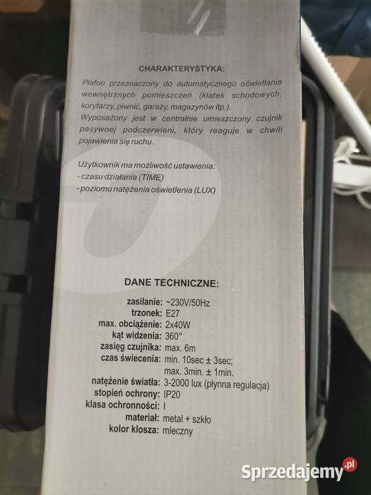 Plafon z czujnikiem ruchu