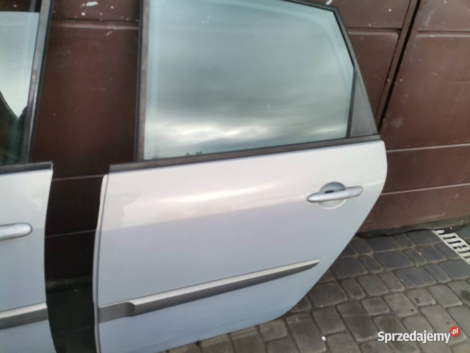 DRZWI LEWE TYLNE RENAULT SCENIC 2 TEA19 Rok produkcji 2004 małopolskie