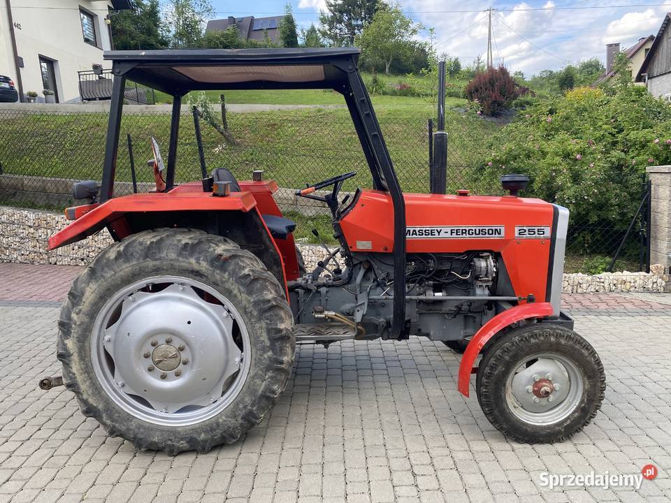 Sprzedam Traktor MasseyFerguson 255 Pcim