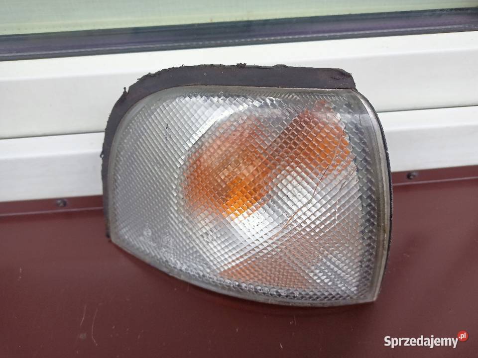 Nissan Sunny Y10 kombi kierunkowskaz kierunek Sieradz